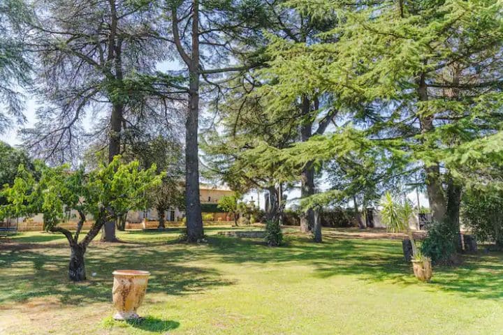 jardin aménagé dans les environs de Nîmes