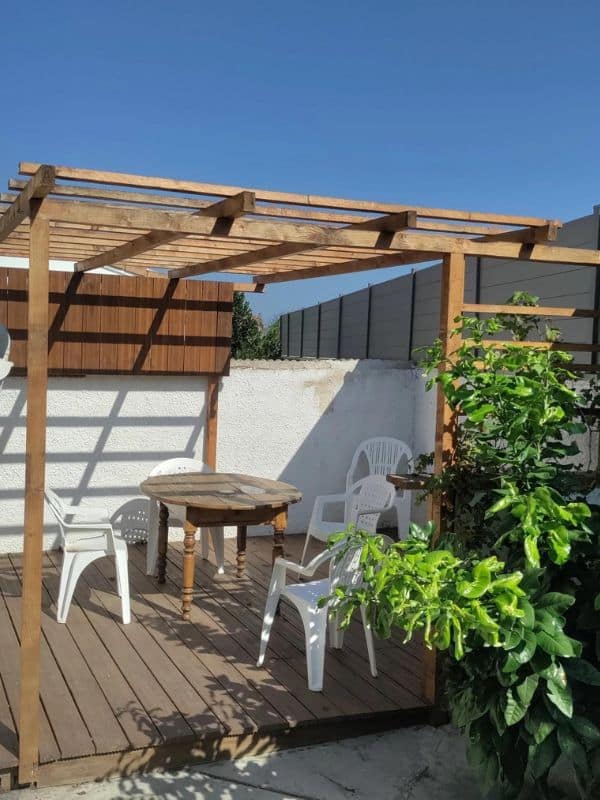 deck et pergola réalisés en bois