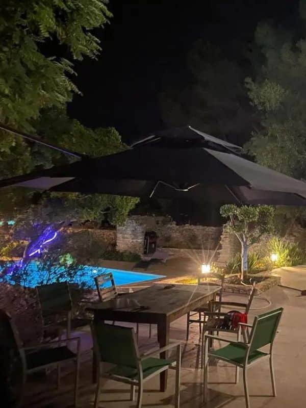 éclairage d'un jardin aménagé